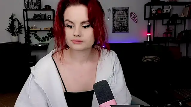 Snapshot of Della_Ideal chatting on March 30, 2026, 6:20 pm Della Ideal online show from March 30, 2026, 6:20 pm