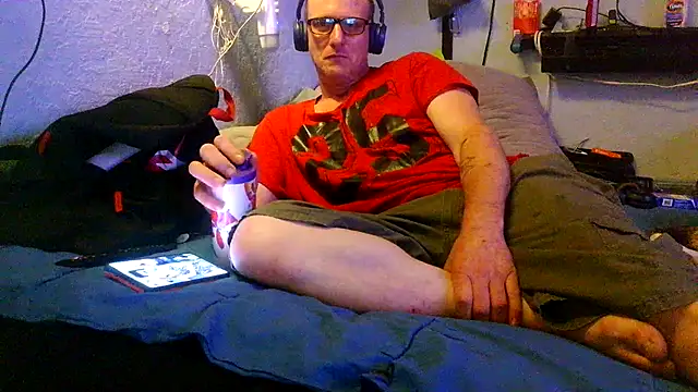 Snapshot of PornStro921 chatting on April 1, 2026, 12:35 am PornStro921 online show from April 1, 2026, 12:35 am
