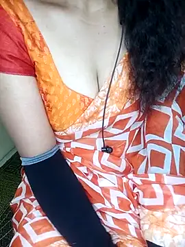 Snapshot of geetha_telugu_kan277 chatting on March 7, 2025, 5:17 pm geetha telugu kan277 online show from March 7, 2025, 5:17 pm