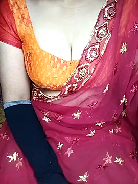 Snapshot of geetha_telugu_kan277 chatting on September 25, 2025, 5:19 pm geetha telugu kan277 online show from September 25, 2025, 5:19 pm