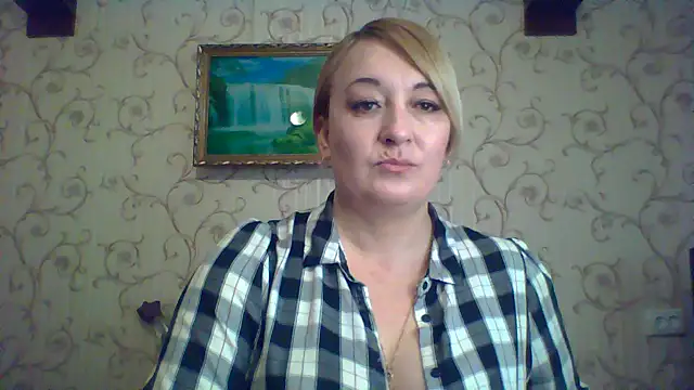 Snapshot of ArielXLoveresss chatting on March 11, 2025, 7:57 am ArielXLoveresss online show from March 11, 2025, 7:57 am