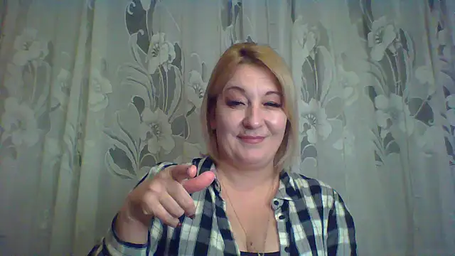 Snapshot of ArielXLoveresss chatting on February 25, 2025, 4:25 pm ArielXLoveresss online show from February 25, 2025, 4:25 pm