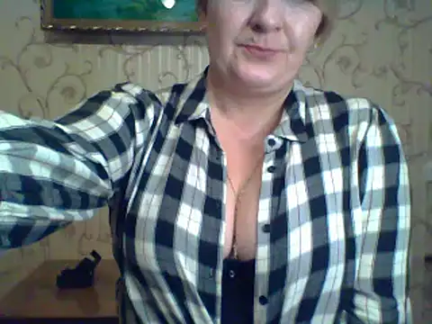 Snapshot of ArielXLoveresss chatting on March 7, 2025, 5:49 pm ArielXLoveresss online show from March 7, 2025, 5:49 pm