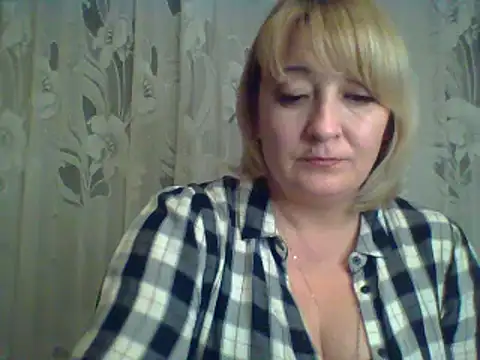 Snapshot of ArielXLoveresss chatting on March 5, 2025, 6:56 pm ArielXLoveresss online show from March 5, 2025, 6:56 pm