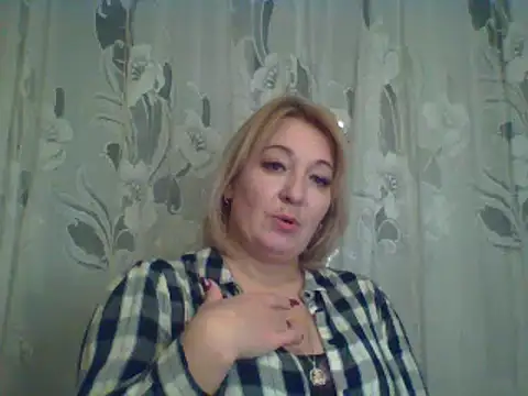 Snapshot of ArielXLoveresss chatting on February 27, 2025, 7:15 pm ArielXLoveresss online show from February 27, 2025, 7:15 pm