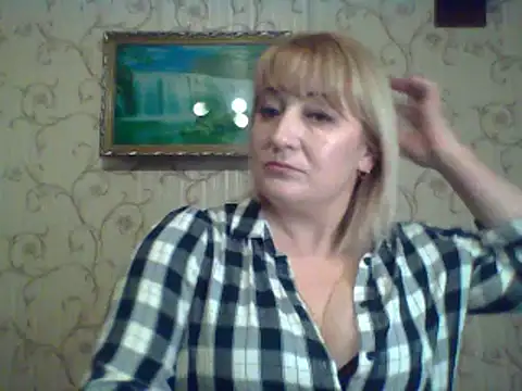 Snapshot of ArielXLoveresss chatting on March 16, 2025, 2:44 pm ArielXLoveresss online show from March 16, 2025, 2:44 pm