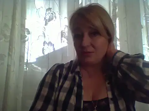 Snapshot of ArielXLoveresss chatting on February 26, 2025, 11:32 am ArielXLoveresss online show from February 26, 2025, 11:32 am