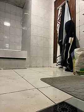 Snapshot of rogerdik76 chatting on February 16, 2026, 6:12 am rogerdik76 online show from February 16, 2026, 6:12 am