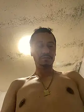 Snapshot of rogerdik76 chatting on December 5, 2025, 7:55 pm rogerdik76 online show from December 5, 2025, 7:55 pm