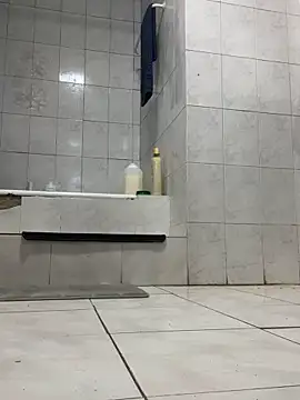 rogerdik76 online show from April 14, 2026, 6:51 am