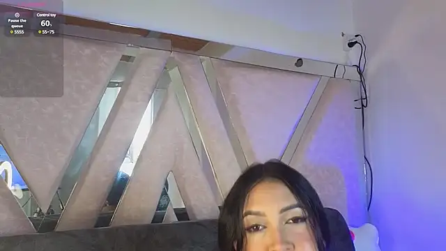 GirlPiscis online show from March 10, 2025, 2:37 pm