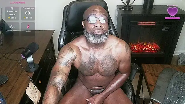 PeterPiperPlayhouse26 online show from May 20, 2026, 2:41 am