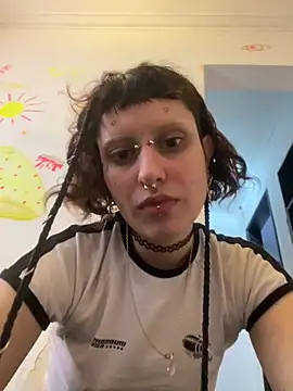 KititA12 online show from November 23, 2025, 1:21 pm