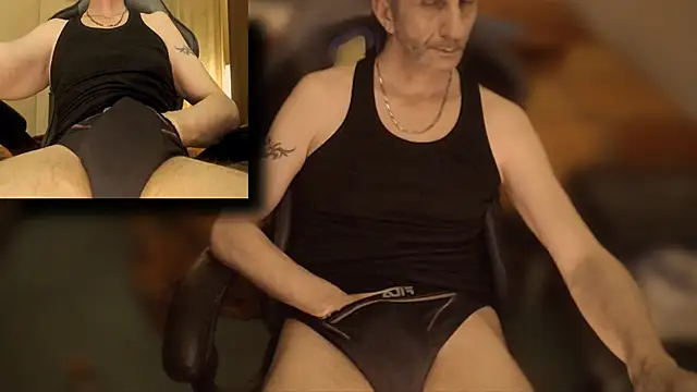 maxdaddy690 online show from March 5, 2025, 11:27 pm