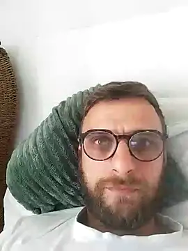 Snapshot of sebik122 chatting on October 4, 2025, 8:05 am sebik122 online show from October 4, 2025, 8:05 am