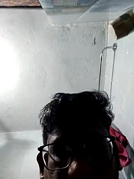 Snapshot of wildfun_ chatting on December 3, 2025, 6:03 am wildfun online show from December 3, 2025, 6:03 am