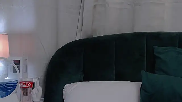 KailyKay online show from June 11, 2026, 2:53 am