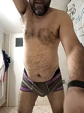 Snapshot of Openmind_42 chatting on September 28, 2025, 4:41 am Openmind 42 online show from September 28, 2025, 4:41 am