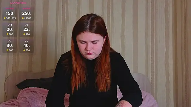 Snapshot of Eva_Starlight chatting on February 10, 2026, 4:44 am Eva Starlight online show from February 10, 2026, 4:44 am