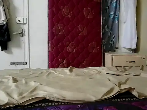 fitbuddy1 online show from November 1, 2025, 6:02 pm