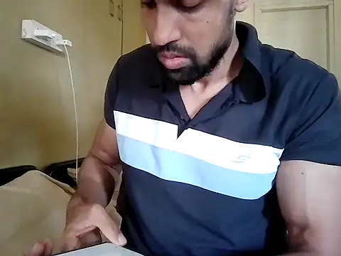 Snapshot of fitbuddy1 chatting on February 23, 2026, 2:35 am fitbuddy1 online show from February 23, 2026, 2:35 am