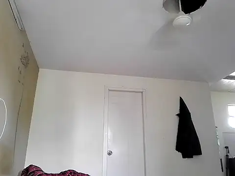 Snapshot of fitbuddy1 chatting on April 15, 2026, 9:04 am fitbuddy1 online show from April 15, 2026, 9:04 am