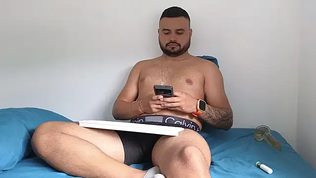 Snapshot of khalidferrer chatting on March 3, 2025, 3:43 pm khalidferrer online show from March 3, 2025, 3:43 pm