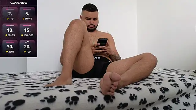 Snapshot of khalidferrer chatting on February 27, 2025, 1:07 pm khalidferrer online show from February 27, 2025, 1:07 pm