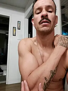 juniortche1313 online show from December 4, 2025, 10:53 pm