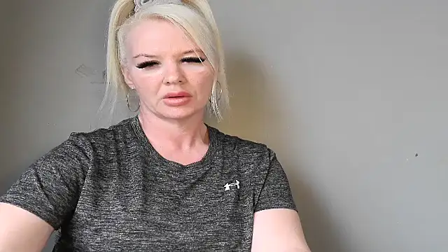 Blonde-Grace online show from July 24, 2026, 1:51 pm