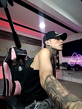 Snapshot of Cloe_roouse chatting on March 27, 2026, 7:26 pm Cloe roouse online show from March 27, 2026, 7:26 pm