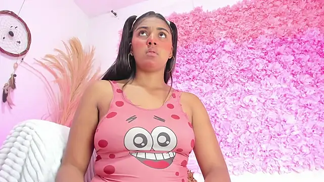 Melodymoore  online show from January 15, 2026, 10:13 pm