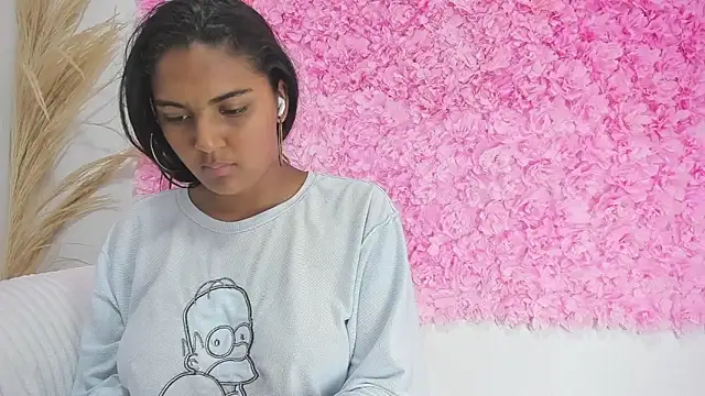 Melodymoore  online show from January 17, 2026, 10:13 pm