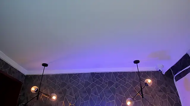 zephyra-angels online show from November 20, 2025, 3:07 am