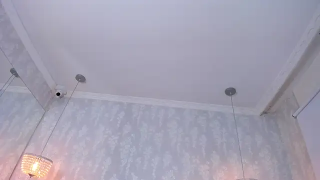 zephyra-angels online show from December 20, 2025, 4:04 am