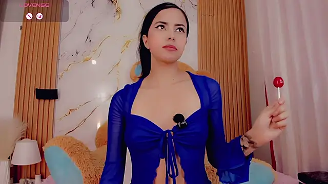 Snapshot of ValeriCardenas chatting on February 4, 2026, 2:17 am ValeriCardenas online show from February 4, 2026, 2:17 am