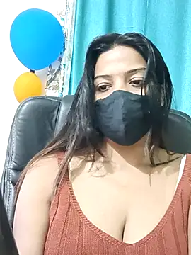 CRAZY  BITE online show from December 1, 2025, 2:07 pm