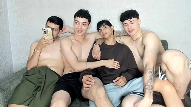 Snapshot of persy_sexxx18 chatting on February 24, 2026, 7:37 pm persy sexxx18 online show from February 24, 2026, 7:37 pm