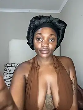 Snapshot of PrincessTamara chatting on December 15, 2025, 8:25 pm PrincessTamara online show from December 15, 2025, 8:25 pm