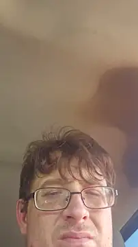 dylanroberts1995 online show from May 21, 2026, 2:03 pm