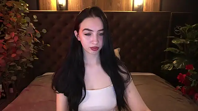 WildKittenX  online show from April 7, 2026, 5:42 am