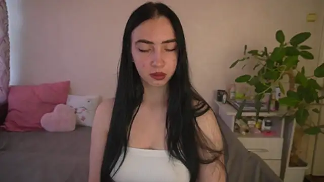 WildKittenX  online show from July 25, 2026, 4:09 am