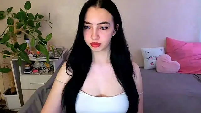 WildKittenX  online show from June 16, 2026, 4:12 am