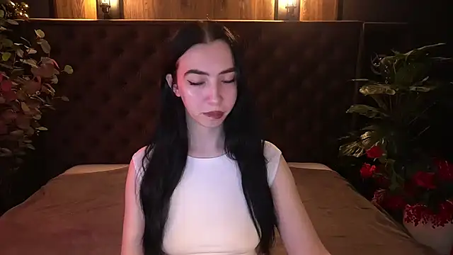 WildKittenX  online show from April 14, 2026, 5:45 am