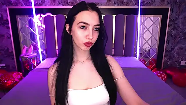 WildKittenX  online show from February 13, 2026, 6:46 am