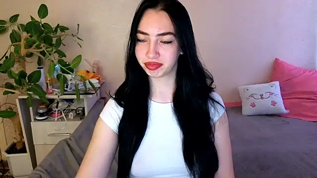 WildKittenX  online show from June 10, 2026, 4:03 am