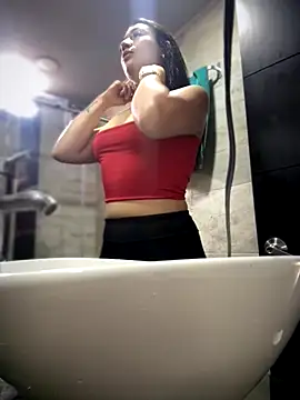 Mila LS online show from October 28, 2025, 1:10 pm