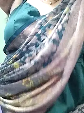 Snapshot of abinaya26 chatting on March 22, 2026, 2:40 pm abinaya26 online show from March 22, 2026, 2:40 pm