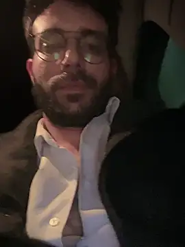 YJeromZCoxk online show from March 9, 2025, 9:25 pm