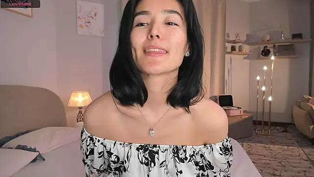 Snapshot of RanelDiva chatting on April 6, 2026, 9:10 am RanelDiva online show from April 6, 2026, 9:10 am